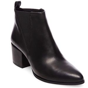 (New) Steve Madden Black Leather Heeled Bootie